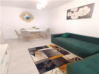 Apartament nou de lux cu 3 camere si balcon pe Bd Mihai Viteazu