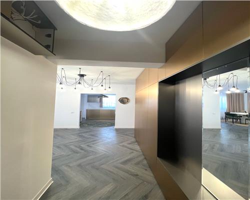 Apartament de lux 94 mp utili 3 camere 3 balcoane 25 mp Rahovei