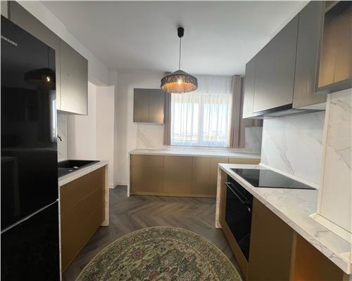 Apartament de lux 94 mp utili 3 camere 3 balcoane 25 mp Rahovei