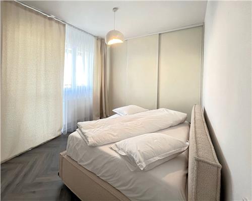 Apartament de lux 94 mp utili 3 camere 3 balcoane 25 mp Rahovei