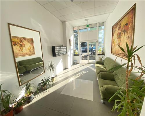 Apartament nou de LUX cu 3 camere si terasa in zona Bd Mihai Viteazu