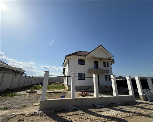 Casa Individuala cu 4 dormitoare, teren 640 mp in Cristian - Sibiu