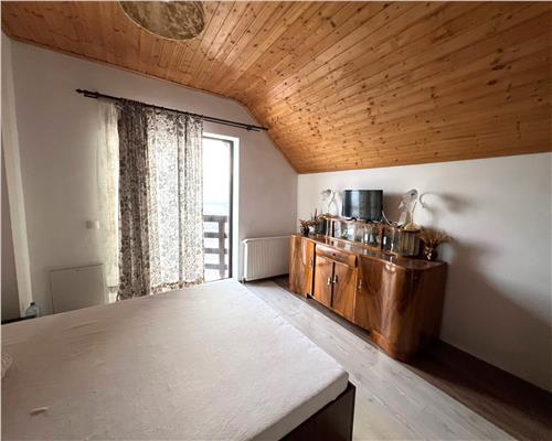 Casa  260 mpu 7 camere 5 bai filigorie teren 500 mp Selimbar