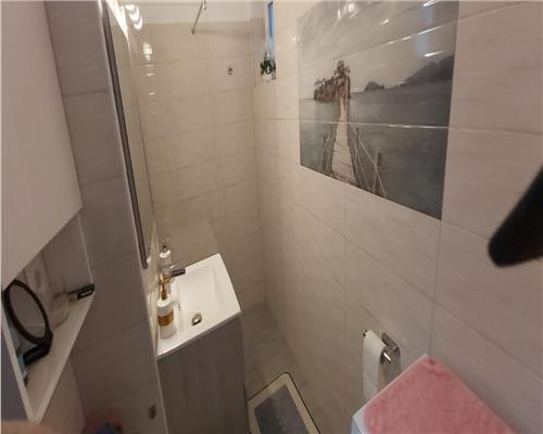 Studio modern 38.5 mpu balcon inchis si pivnita in Lazaret