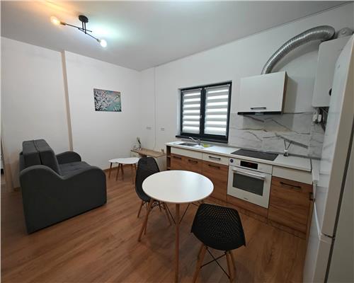Apartament 2 camere cu balcon in zona Garden City