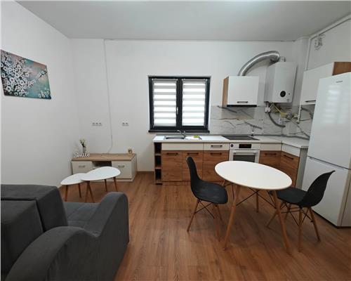 Apartament 2 camere cu balcon in zona Garden City