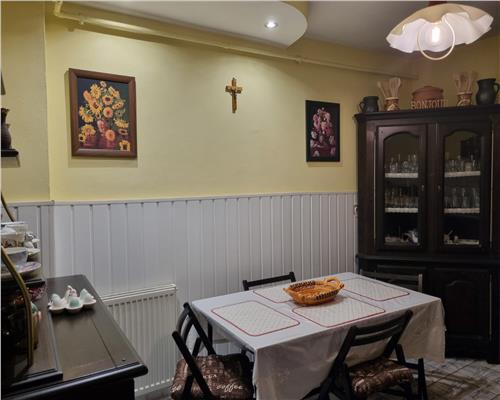 Apartament cu 3 camere 2 bai si 2 balcoane in zona Rahovei
