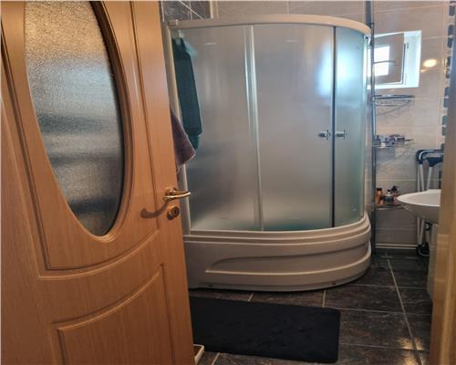 Apartament cu 3 camere 2 bai si 2 balcoane in zona Rahovei