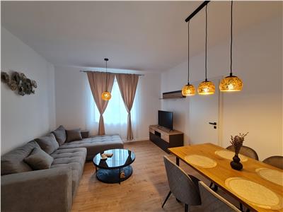Casa noua cu 3 camere 2 bai si dressing zona Centrala