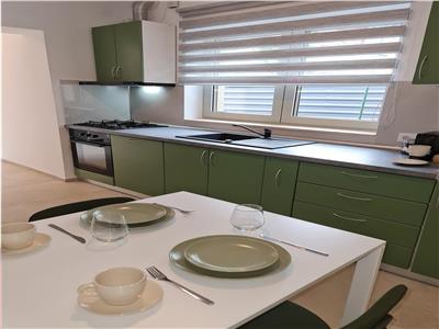 Casa noua cu 3 camere 2 bai si dressing zona Centrala