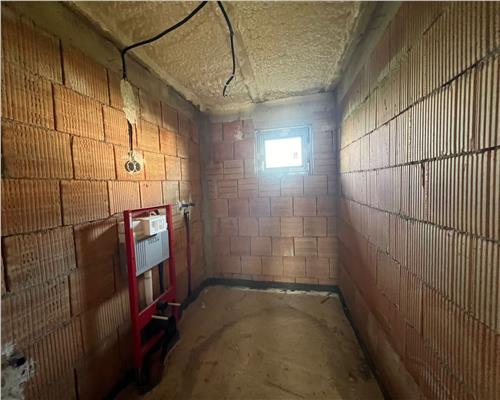 Casa individuala 4 camere 2 bai teren 500 mp la 8 km de Sibiu