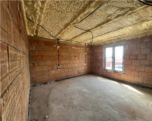 Casa individuala 4 camere 2 bai teren 500 mp la 8 km de Sibiu