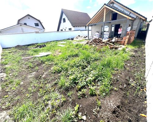 Casa individuala 4 camere 2 bai teren 500 mp la 8 km de Sibiu