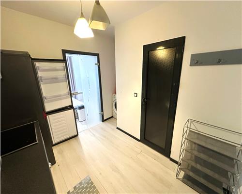 Garsoniera moderna cu parcare in zona Vasile Aron