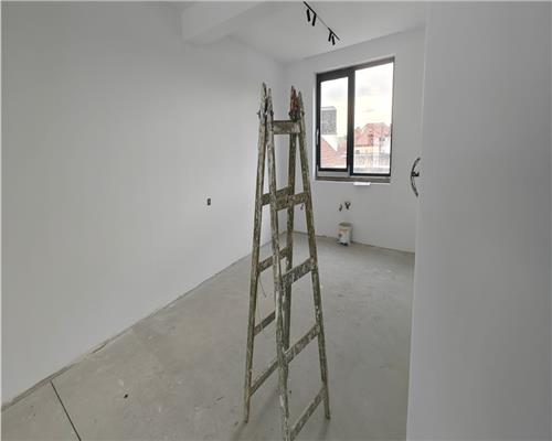 Spatiu comercial  la casa 100 mp pe Soseaua Alba Iulia