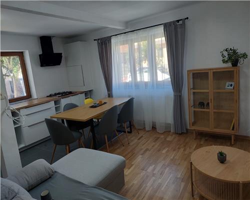 Casa cu 4 camere in zona Turnisor