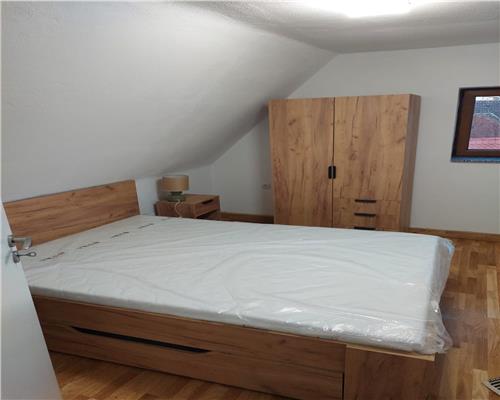 Casa cu 4 camere in zona Turnisor