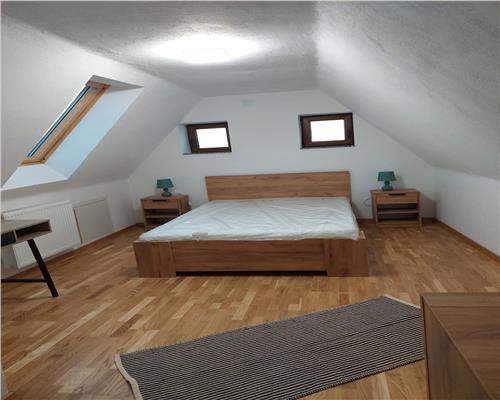 Casa cu 4 camere in zona Turnisor