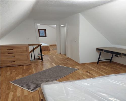 Casa cu 4 camere in zona Turnisor