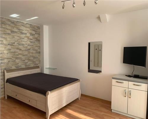 Studio modern cu balcon generos si parcare in zona Alma