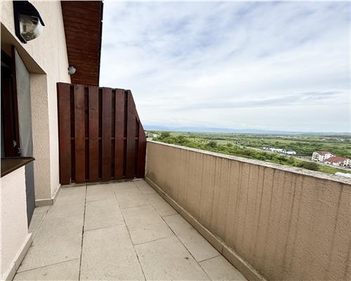 Apartament  4 camere 2 bai si loc parcare zona Valea Aurie
