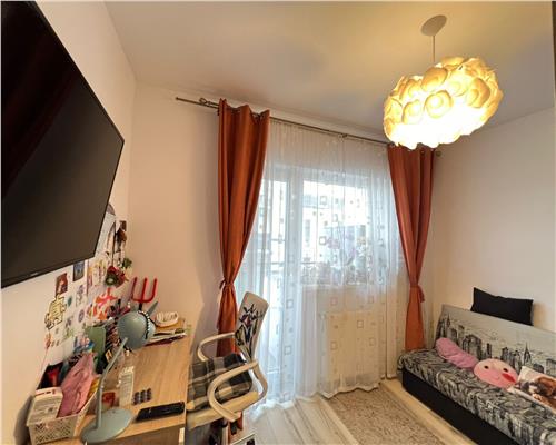 Apartament Modern 2 camere balcon si parcare in Turnisor