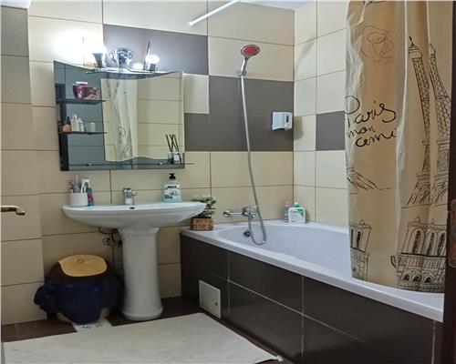 Apartament 2 camere cu balcon in zona Turnisor