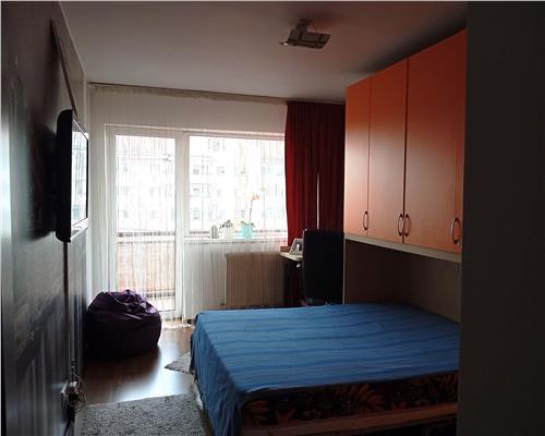 Apartament 2 camere cu balcon in zona Turnisor
