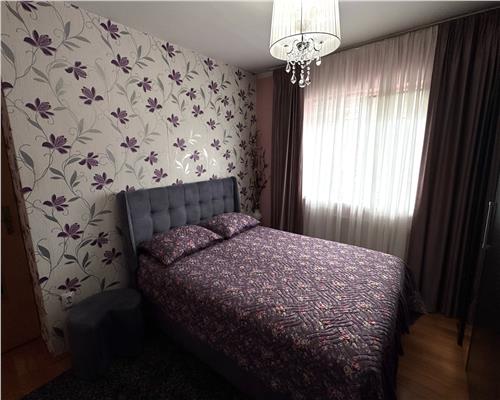 Apartament 4 camere cu 4 balcoane in zona Turnisor