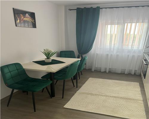 Apartament modern 2 camere si balcon generos in Strand