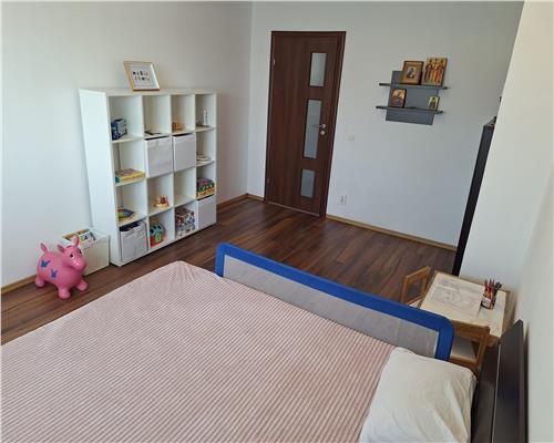 Apartament cu 4 camere 2 bai zona Bd Milea