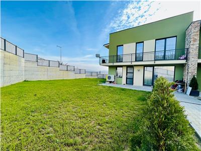 Casa noua 4 camere 3 bai 2 terase 2 parcari si curte in zona industriala