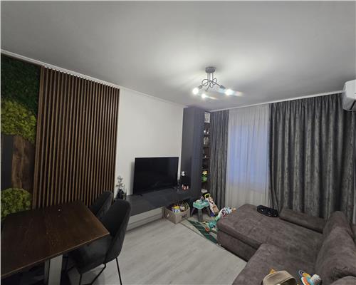 Apartament cu 3 camere 2 bai 2 balcoane si parcare privata in Turnisor