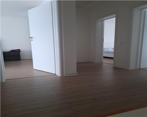 Casa mobilata cu 4 camere 2  bai si gradina in Cristian