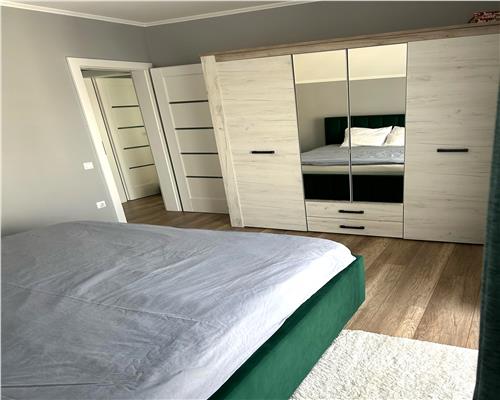 Apartament 3 camere loc parcare zona Selimbar