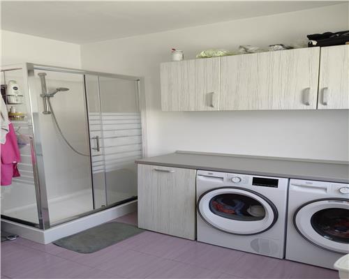 Apartament cu 4 camere 3 bai 2 terase si parcare in Arhitectilor