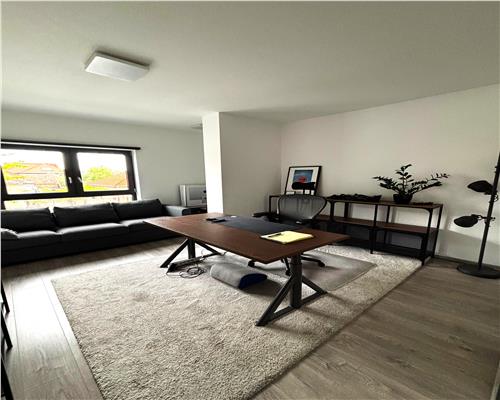 Apartament cu 3 camere balcon pe Calea Dumbravii
