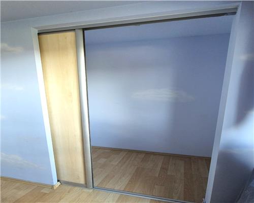 Apartament cu 3 camere 2 balcoane si parcare in Turnisor