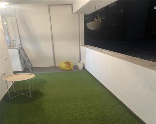 Apartament modern cu 3 camere cu terasa si loc parcare in zona Piata Cluj