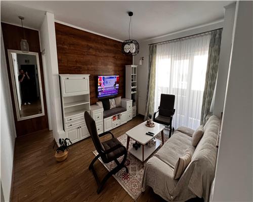 Apartament lux 3 camere 2 bai parcare si 2 balcoane in Selimbar