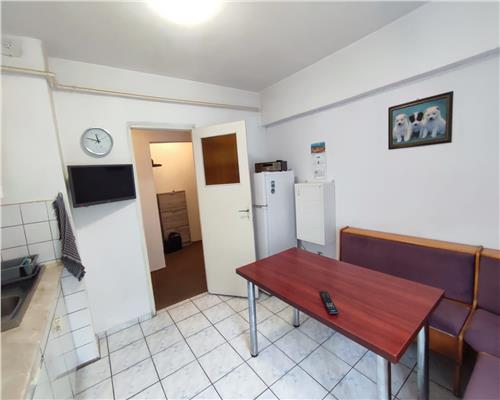 Apartament cu 4 camere 2 bai pe Mihai Viteazu