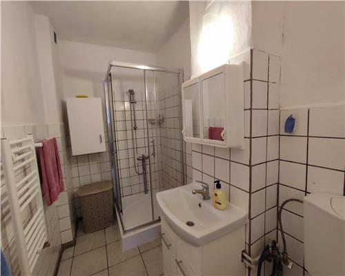 Apartament cu 4 camere 2 bai pe Mihai Viteazu