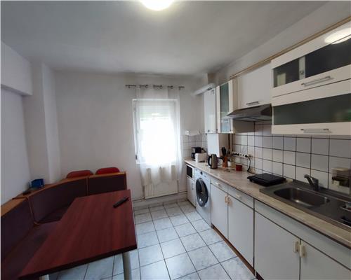Apartament cu 4 camere 2 bai pe Mihai Viteazu