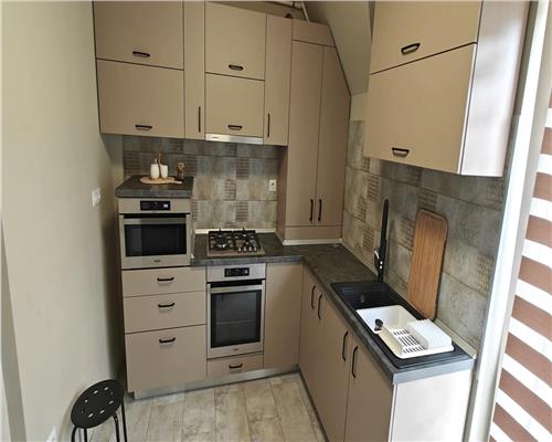 Apartament 3 camere loc parcare zona Selimbar