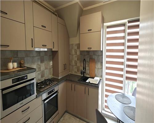 Apartament 3 camere loc parcare zona Selimbar