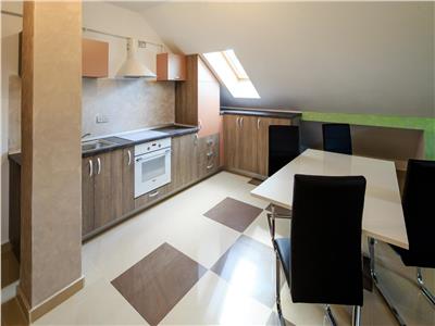 Apartament la vila cu 2 camere si parcare in zona Centrala