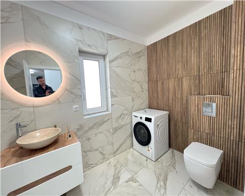 Apartament 3 camere balcon in zona Supeco 0% comision