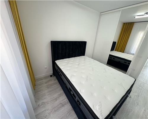 Apartament 3 camere balcon in zona Supeco 0% comision