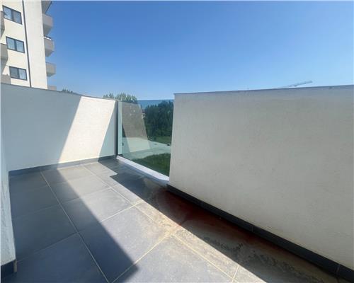 Apartament modern 2 camere decomandat 2 balcoane si parcare zona Doamna Stanca