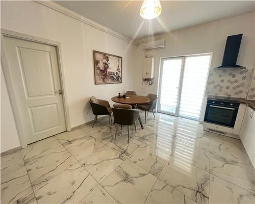 Apartament modern 2 camere decomandat 2 balcoane si parcare zona Doamna Stanca